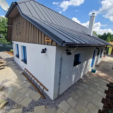 Chalupka Opal A Achat Na Luke Lukahuta Chaletstiavnica Na Samote - Samoobsluzny Pristup Cez Pin-kod Nonstop 펜션 *