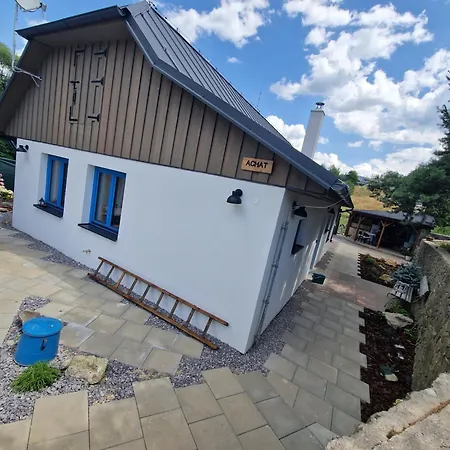 Сasa de vacaciones Chalúpka Opal A Achat Na Lúke Lukahuta Chaletstiavnica Na Samote - Samoobslužný Prístup Cez Pin-kód Nonstop *