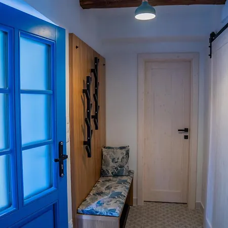Chalupka Opal: Secluded Mountain Retreat With Self-check-in