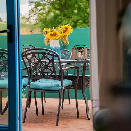 Chalupka Opal A Achat Na Luke Lukahuta Chaletstiavnica Na Samote - Samoobsluzny Pristup Cez Pin-kod Nonstop *