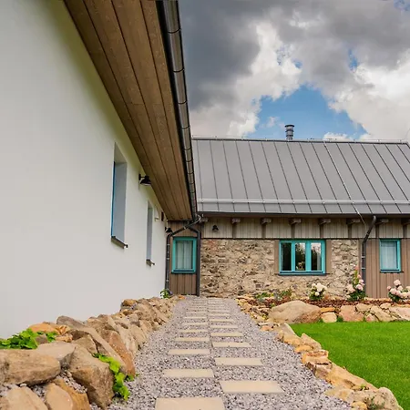 Holiday home Chalupka Opal: Secluded Mountain Retreat With Self-check-in Banska Stiavnica