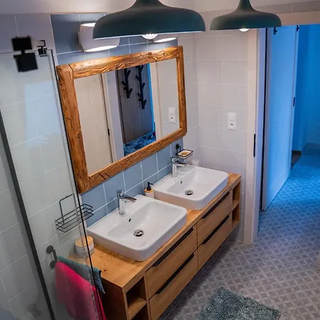 Chalúpka Opal A Achat Na Lúke Lukahuta Chaletstiavnica Na Samote - Samoobslužný Prístup Cez Pin-kód Nonstop Сasa de vacaciones