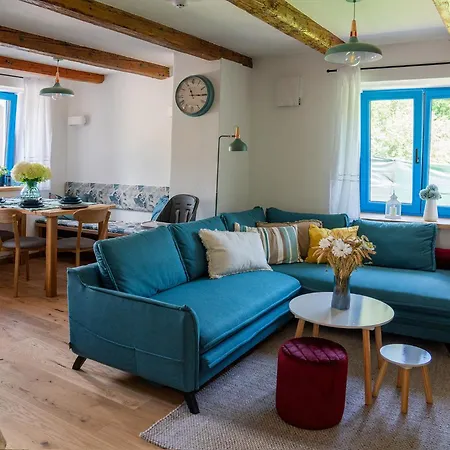 Chalúpka Opal A Achat Na Lúke Lukahuta Chaletstiavnica Na Samote - Samoobslužný Prístup Cez Pin-kód Nonstop Сasa de vacaciones *