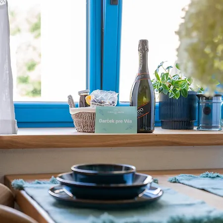 Сasa de vacaciones Chalúpka Opal A Achat Na Lúke Lukahuta Chaletstiavnica Na Samote - Samoobslužný Prístup Cez Pin-kód Nonstop