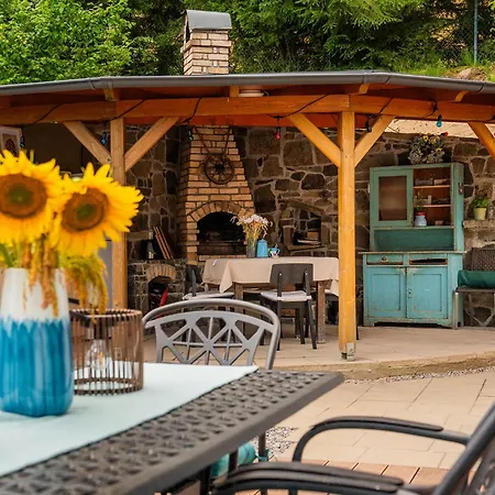 Chalúpka Opal A Achat Na Lúke Lukahuta Chaletstiavnica Na Samote - Samoobslužný Prístup Cez Pin-kód Nonstop Сasa de vacaciones